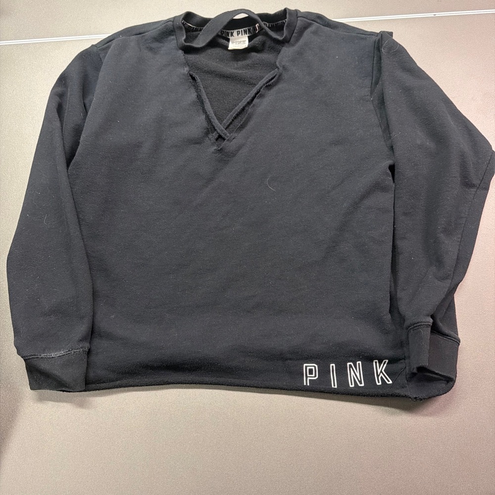 Victorias Secret PINK Black Choker V-Neck Raw Edge Pullover Sweatshirt Womens L‎